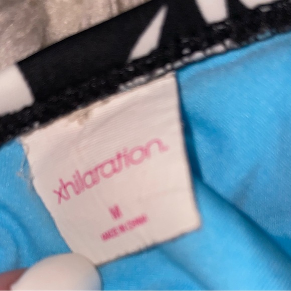 Woman’s sailboat halter top bikini!! Size Medium!! - Picture 3 of 3